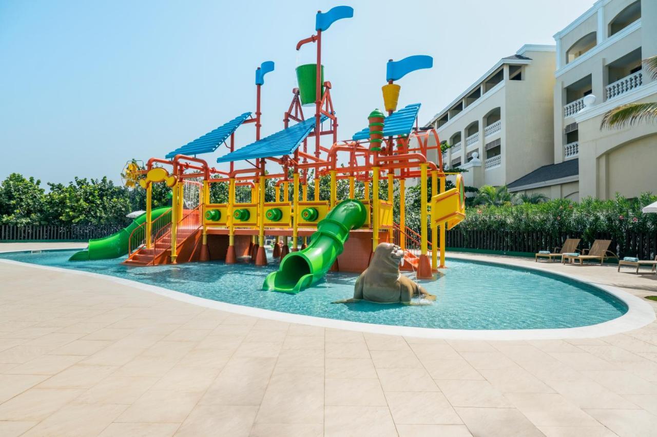 Iberostar Waves Rose Hall Beach 몬테고 베이 외부 사진