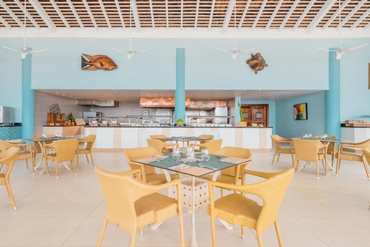 Iberostar Waves Rose Hall Beach 몬테고 베이 외부 사진