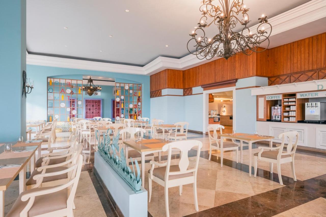 Iberostar Waves Rose Hall Beach 몬테고 베이 외부 사진